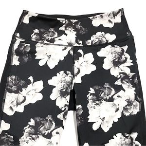 Gap Floral Workout Leggings 7/8th Length